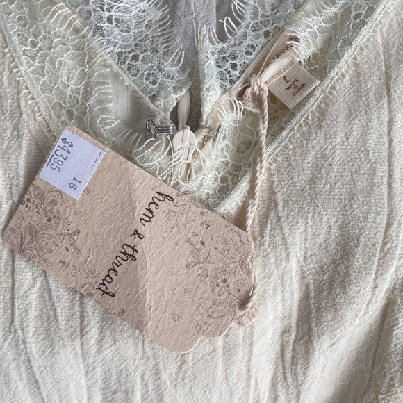 NWT hem & thread Dress - Picture 2 of 4